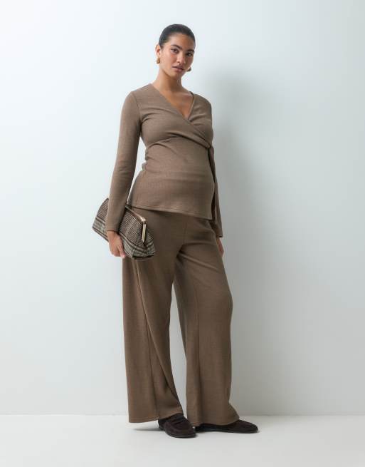 Mamalicious Maternity top en jersey cache-cœur coordonné en marron clair, 2 de 4