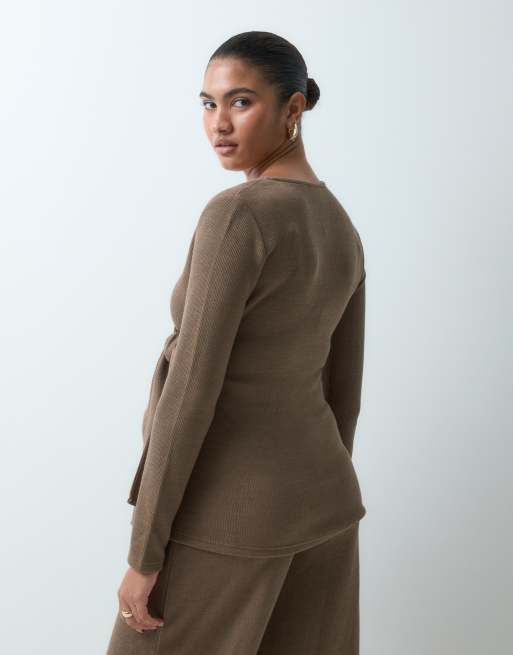 Mamalicious Maternity - Top in jersey avvolgente sul davanti marrone chiaro in coordinato, 4 di 4