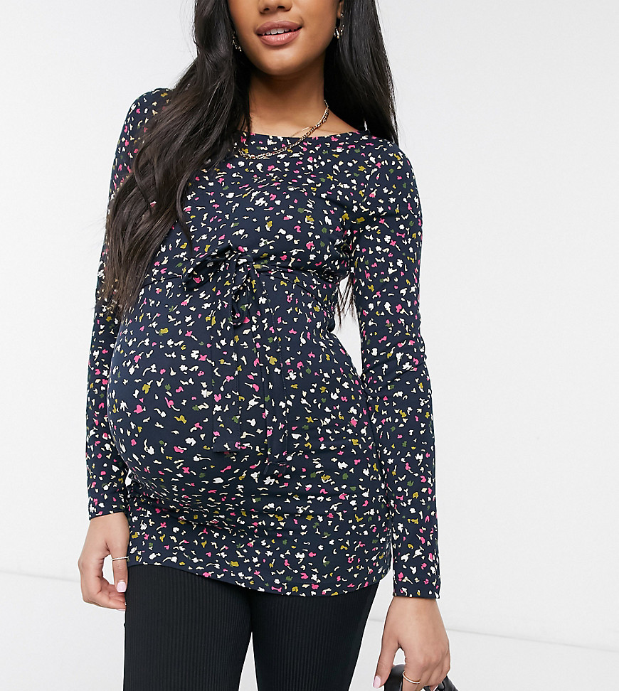 Mamalicious Maternity top with scoop neck and tie side in dark grey floral