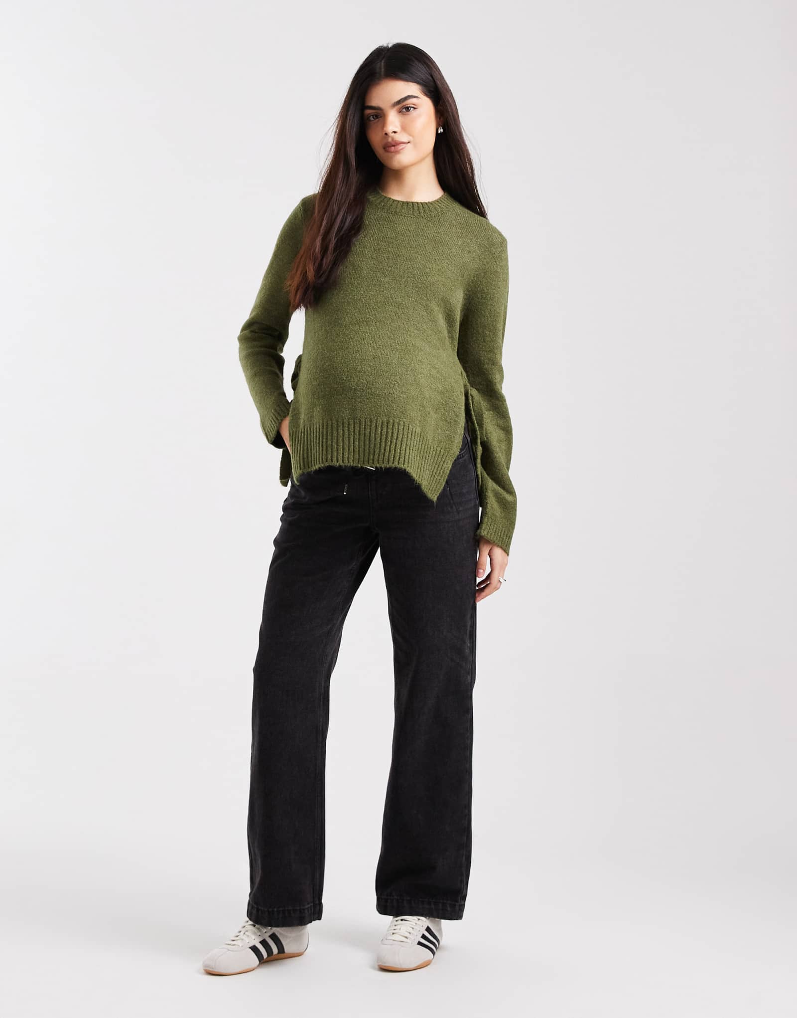 Джинсы для беременных Mamalicious с регулируемой талией и широкими штанинами черного цвета, постиранные