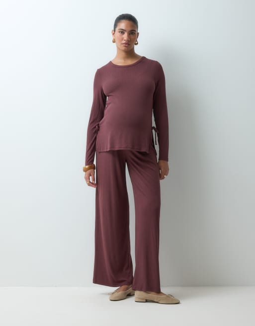 Mamalicious Maternity two function co-ord in burgundy, 2 of 3