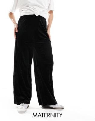 Mama.licious Mamalicious Maternity Velvet Loose Fit Pants In Black