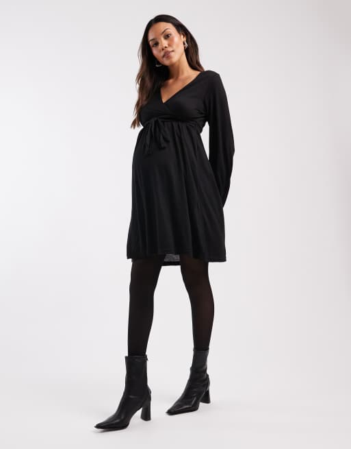 Mamalicious Maternity – Weiches Jersey-Kleid in Schwarz mit stillfreundlichem Wickeldetail, 2 von 4