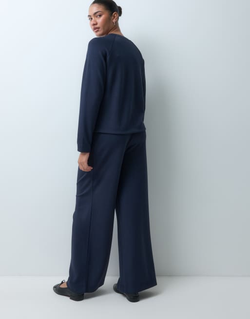 Mamalicious Maternity wide leg jersey trouser set in navy, 5 of 5