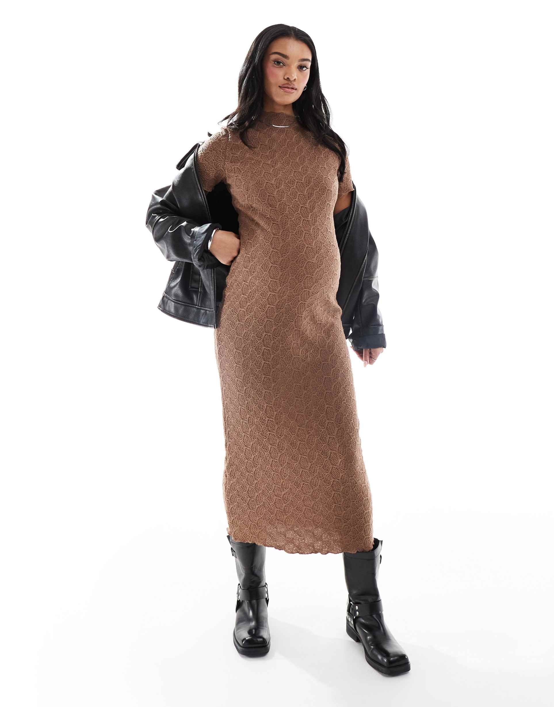 mamalicious textured jersey midi dress with lettuce edges in brown