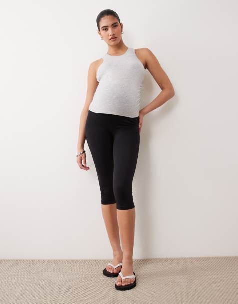 Mamalicious – Umstandsmode – Capri-Leggings in Schwarz - view 1
