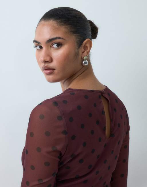 Mamalicious vestido midi premamá de malla de manga larga con estampado de lunares burdeos, 3 de 5