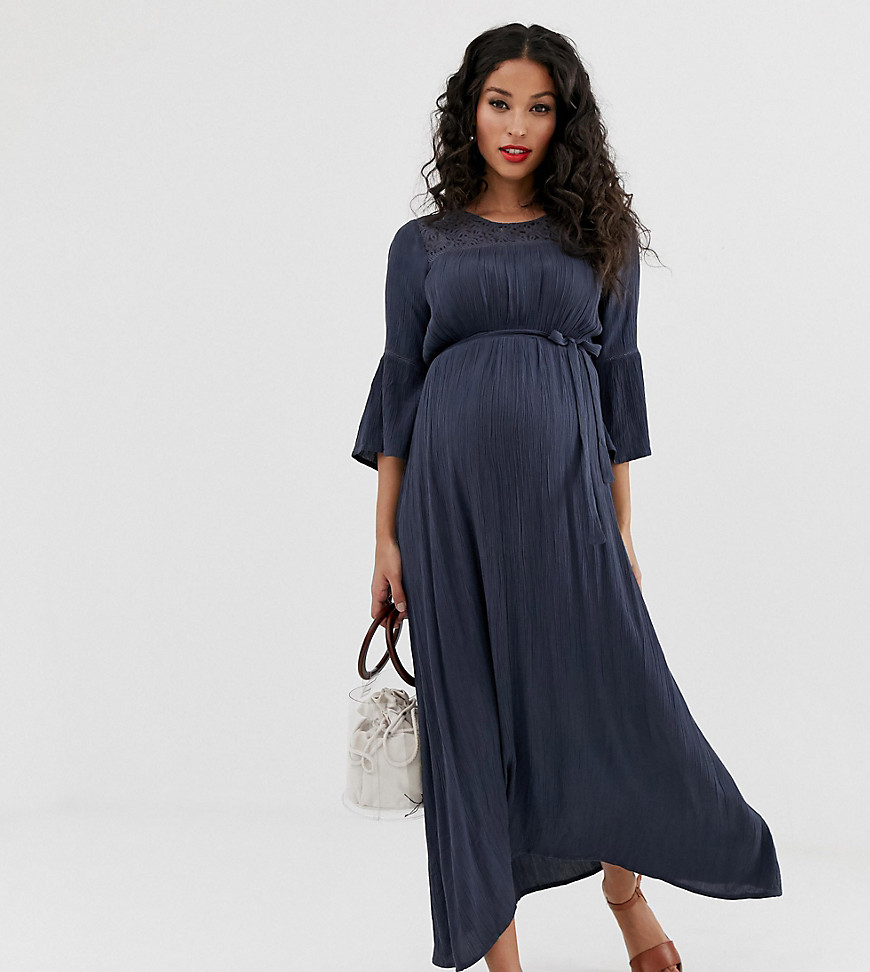 Mamalicious - Zwangerschapskleding - Lange jurk met kant en textuur-Blauw