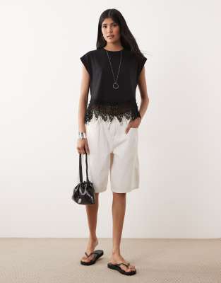Mango 100% Cotton Embroidered Hem T-shirt In Black
