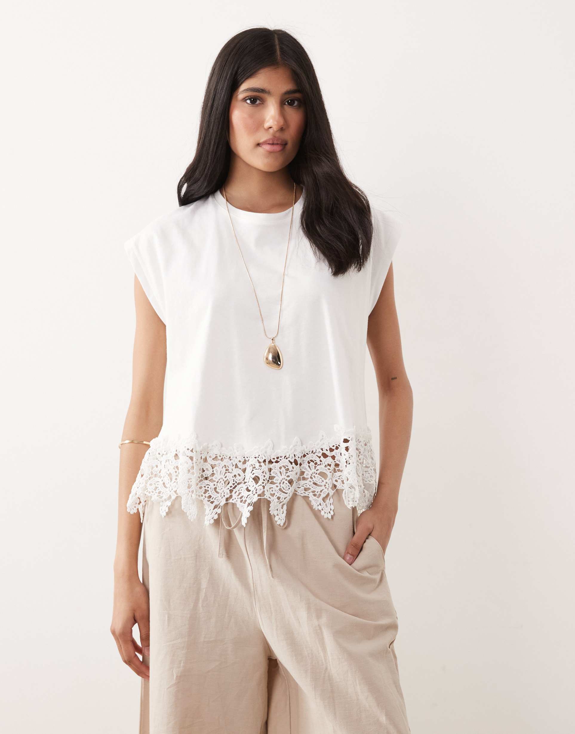 mango 100% cotton embroidered hem t-shirt in white