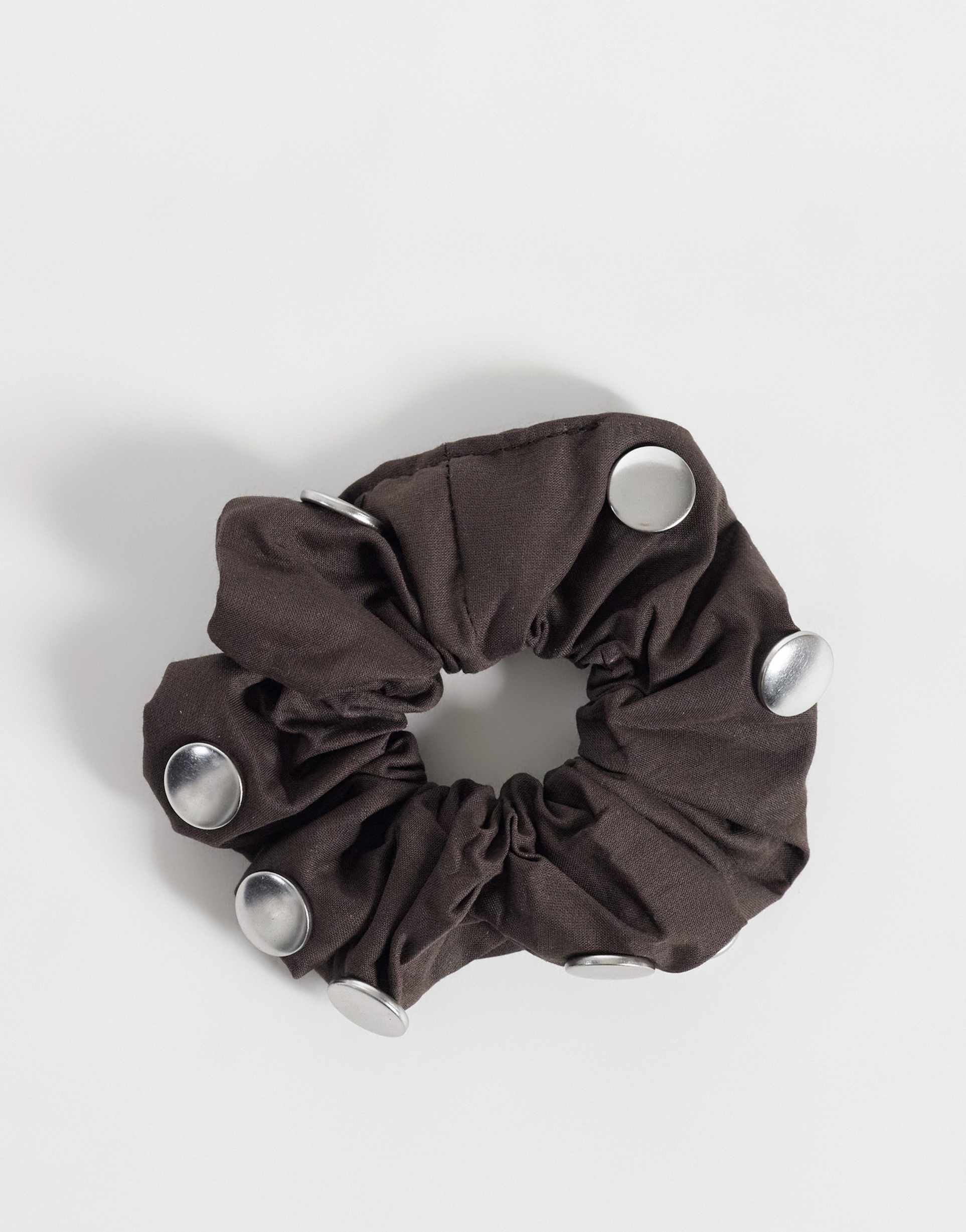 mango 100% cotton stud detailing scrunchie in brown