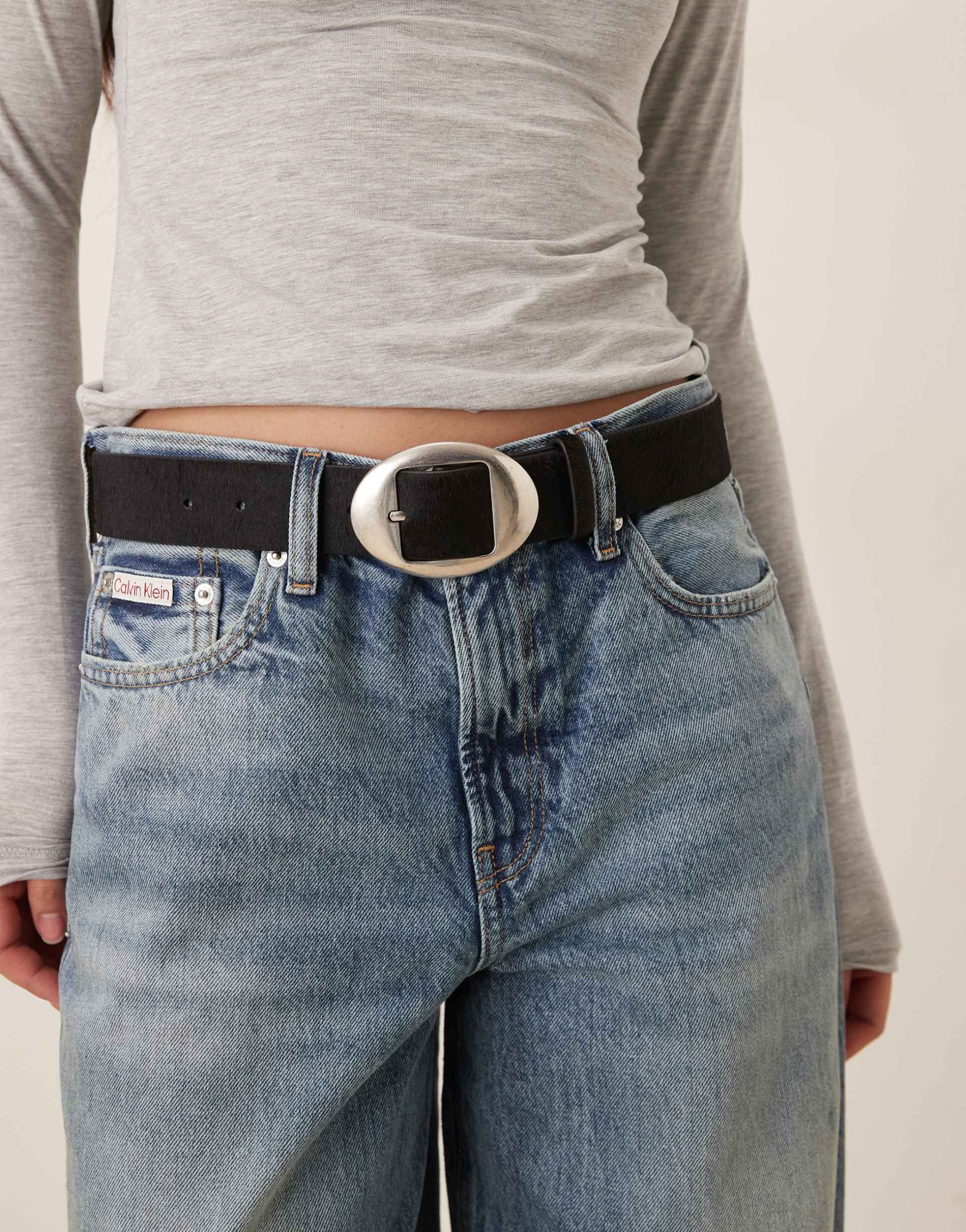 mango 100% leather oval buckle belt in black