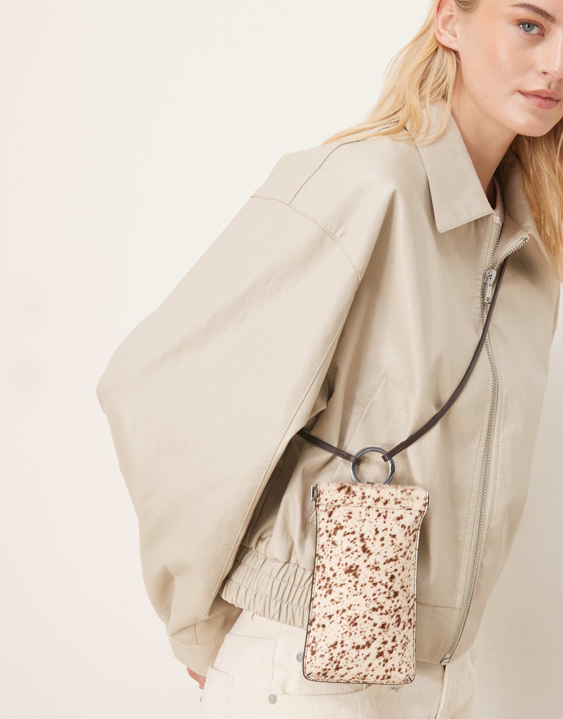 mango 100% leather shoulder bag in cow print