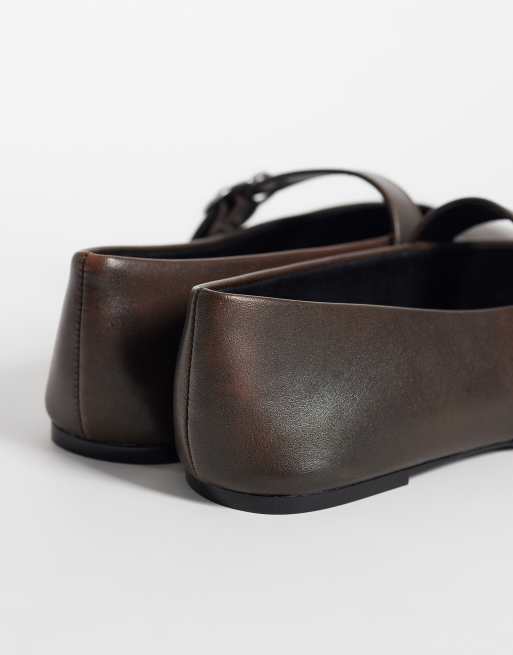 Mango 100% leather strap detail flat shoe in brown, 4 of 4