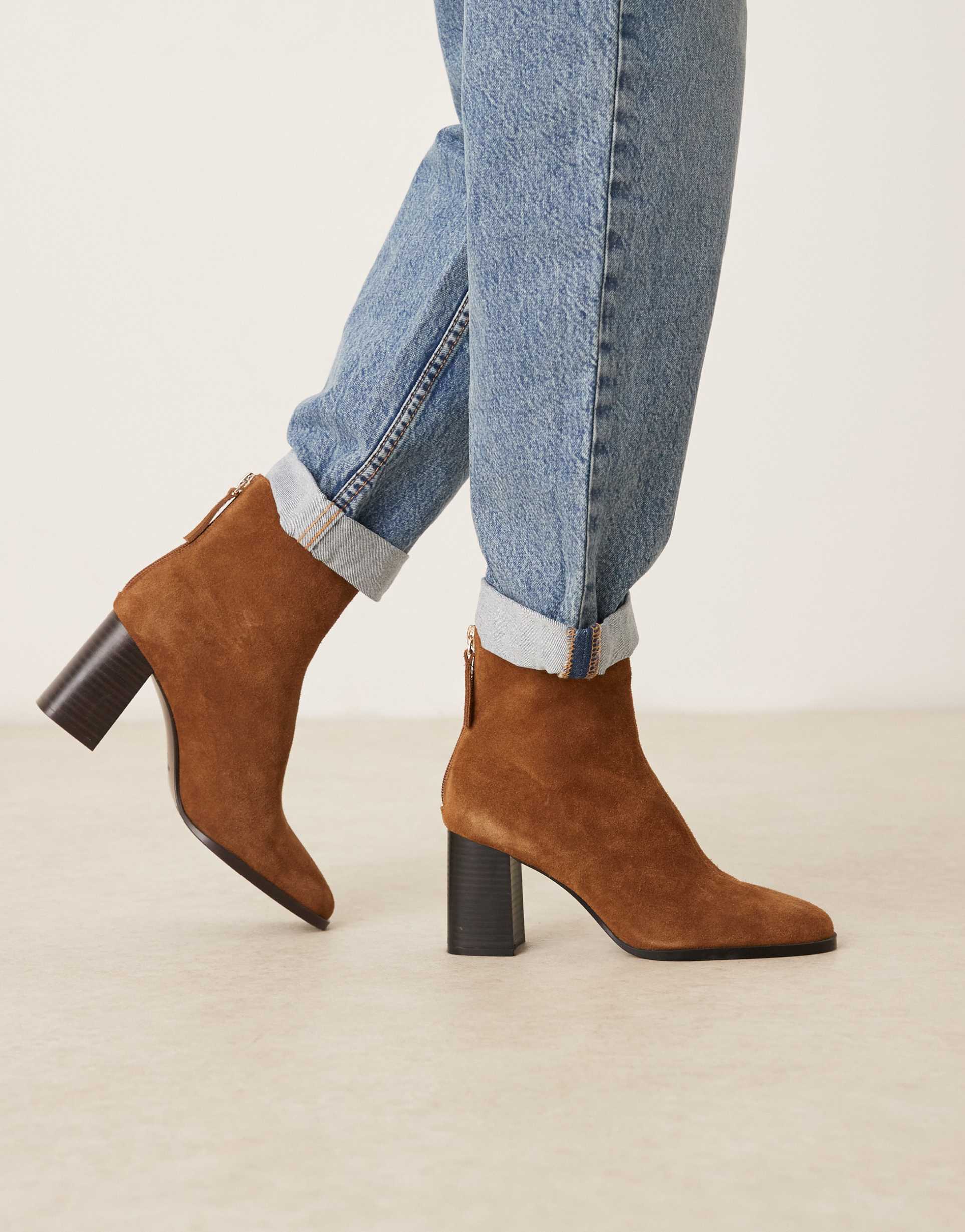 mango 100% suede round toe heeled western ankle boots in toffee