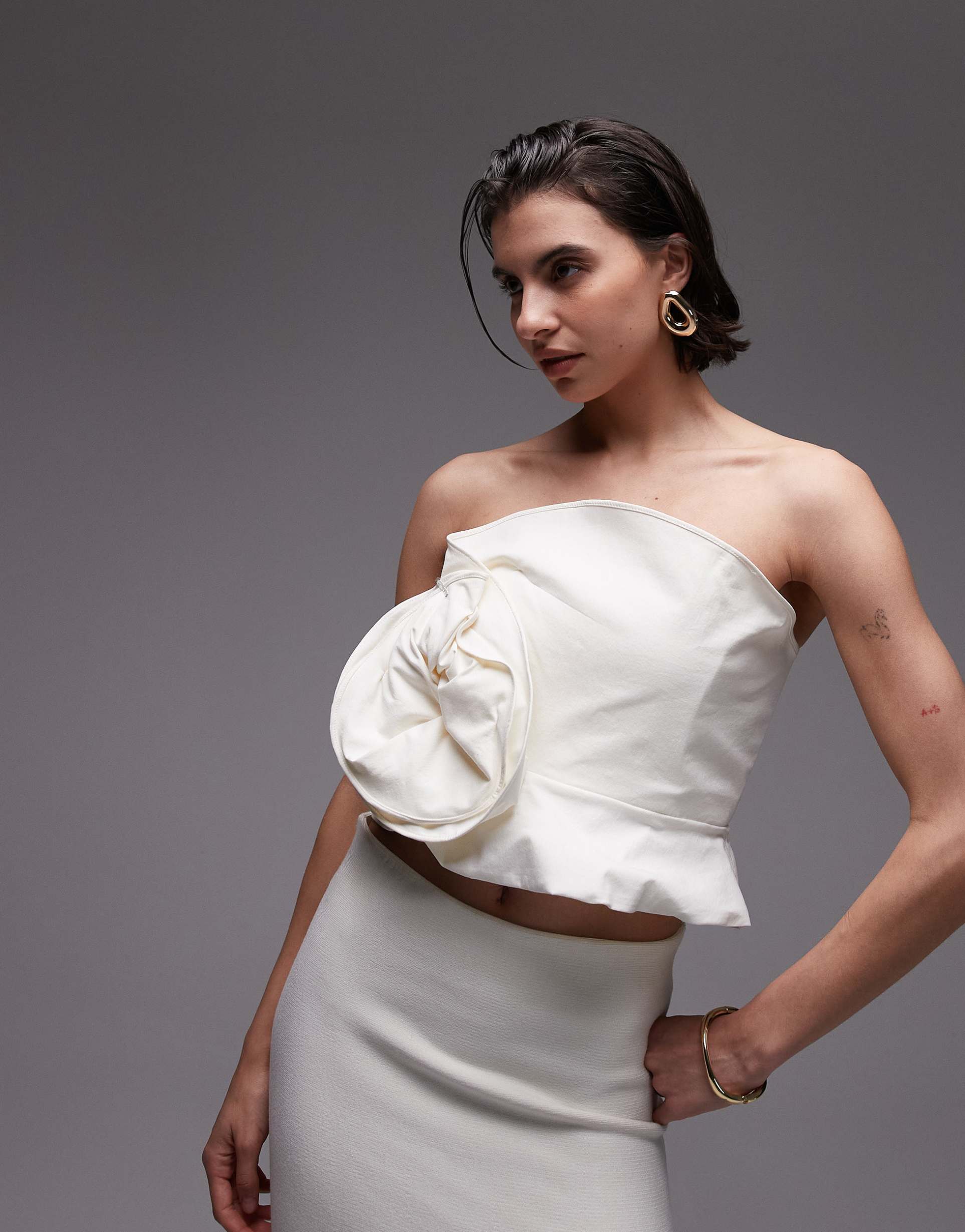 mango 3d floral bandeau top in white