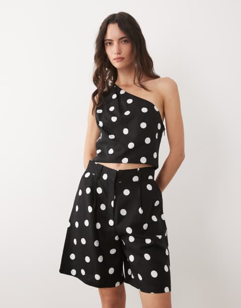 Mango – Abrei – Svartvitt, prickigt set i linnemix med enaxlad crop top och shorts - view 1