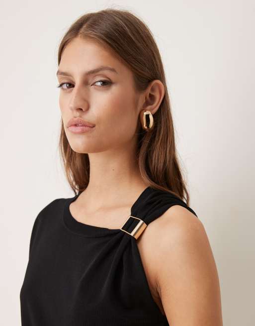 Mango asymmetric knitted sleeveless top with hardware detail in black, 3 of 4