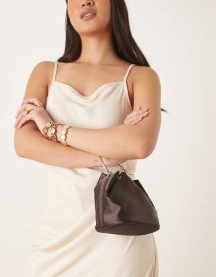 Mango Bangle Pouch Bag In Brown