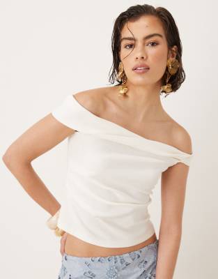 Stradivarius fold over seamless bardot top in red