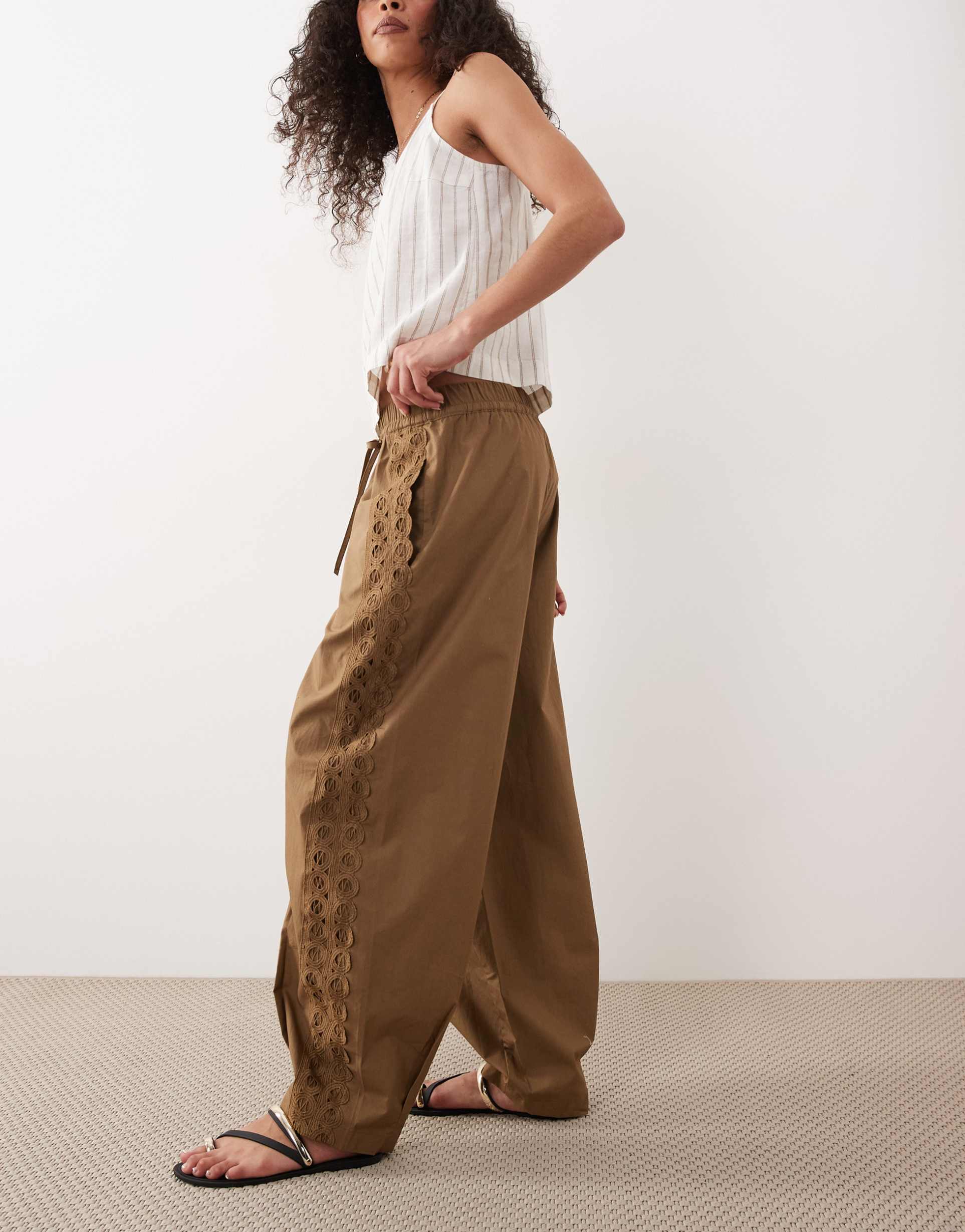 mango barrel leg embroidered detailing pants in brown