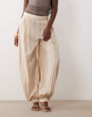 Mango – Beige, randiga byxor i linnemix med muddar | ASOS