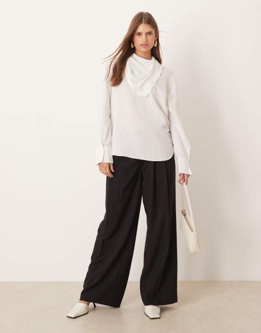 Mango - Blusa bianca gessata con orlo arrotondato, 2 di 4