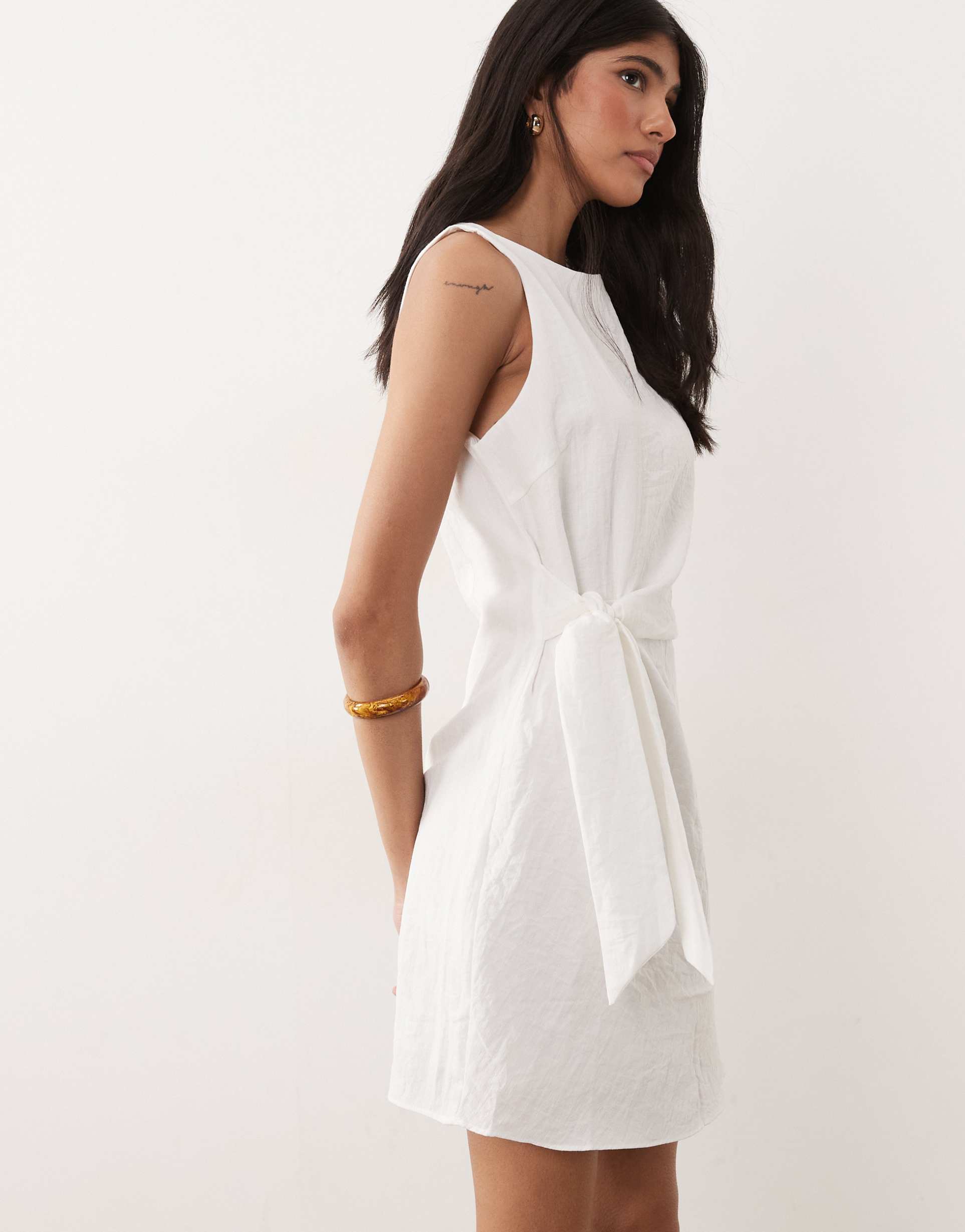 mango boat neck belted sleeveless mini dress in cream