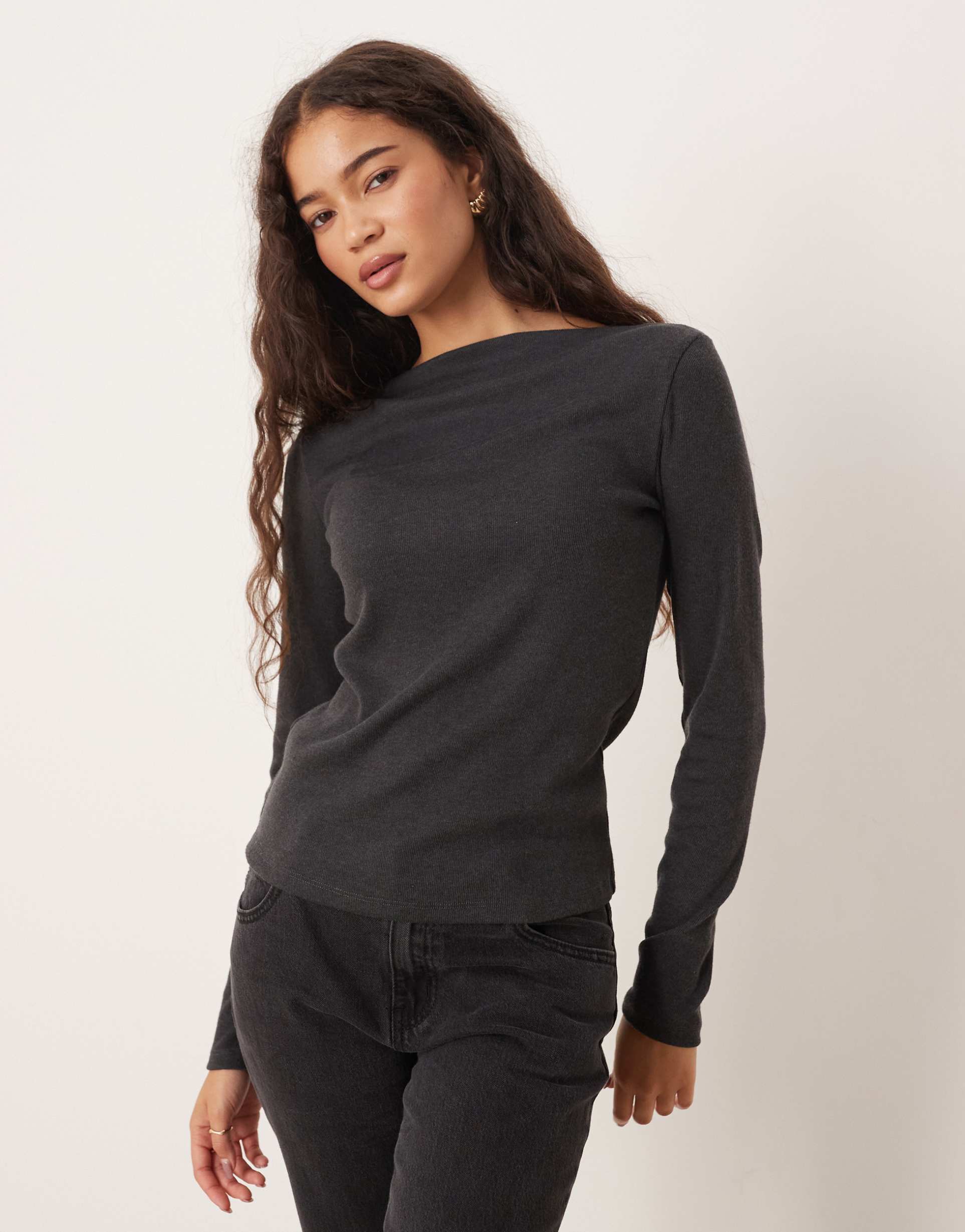 mango boat neck long sleeve top in charcoal