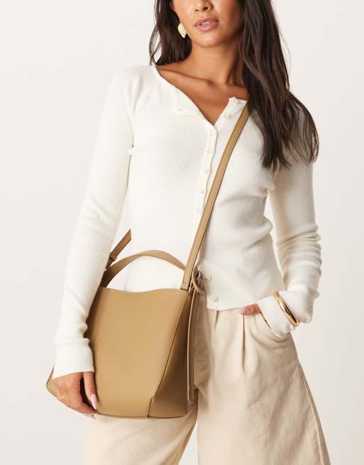 Mango - Borsa a tracolla in pelle sintetica color caramello