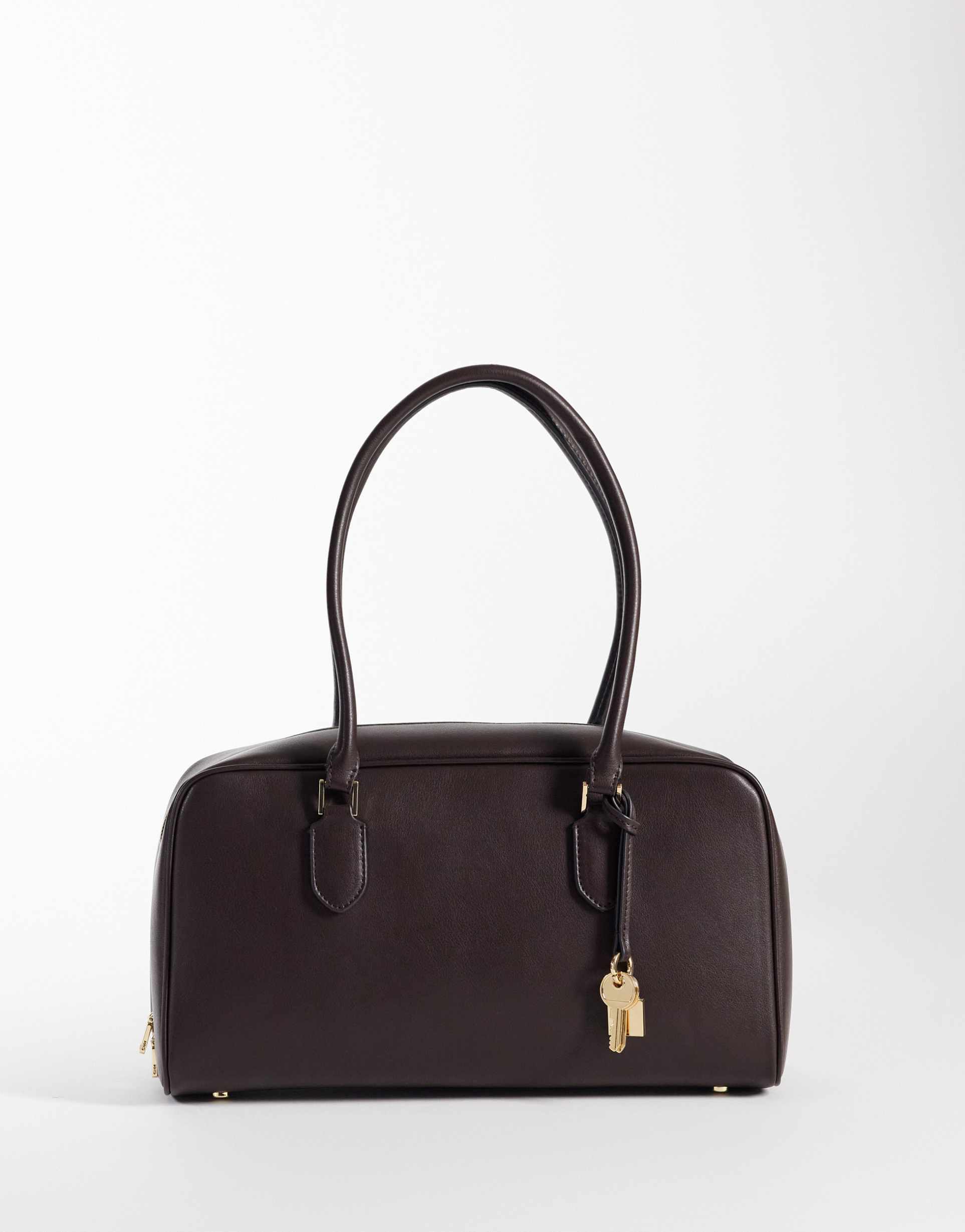 mango bowling bag with key chain in brown