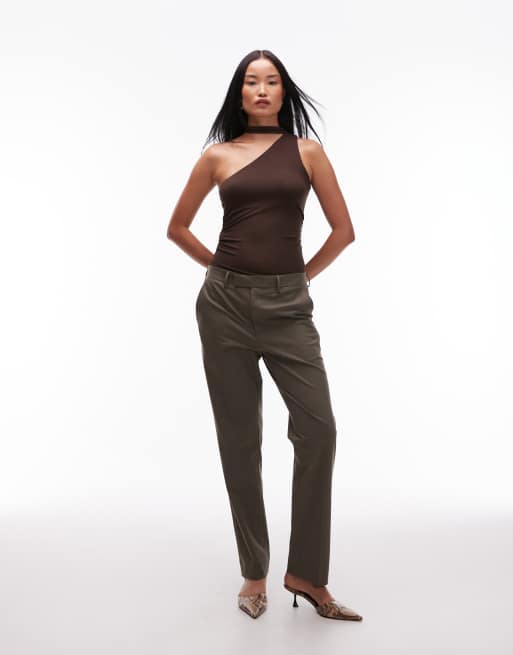 Mango - Brun top med asymmetrisk snit og detalje i halsen, 2 af 4