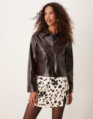 button down faux leather cropped jacket in burgundy-Black