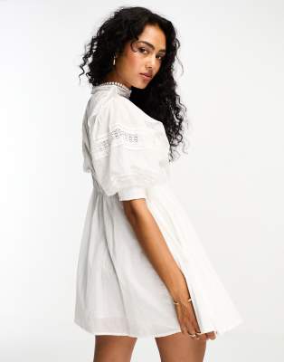 【送料&関税込】MSGM Broderie Mini Shirt Dress With Cut-out 25whsm_d1308_lgr_m01_d20762de-