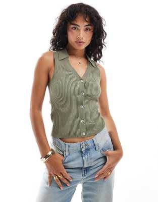 button through polo top in khaki-Green