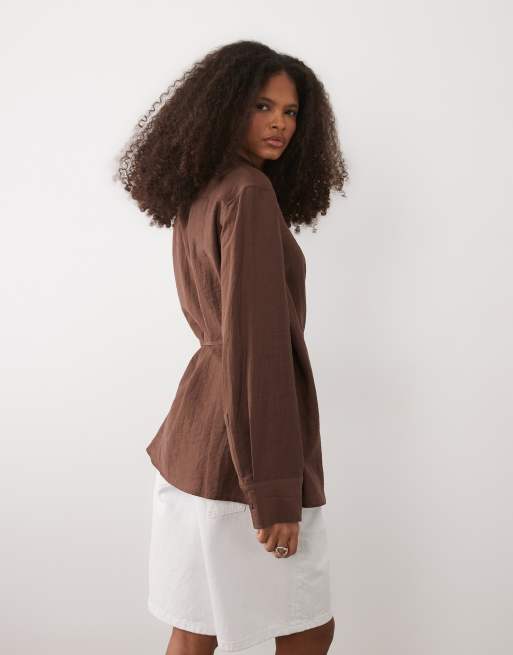 Mango - Camicia a maniche lunghe in misto lino marrone con allacciatura laterale, 3 di 4