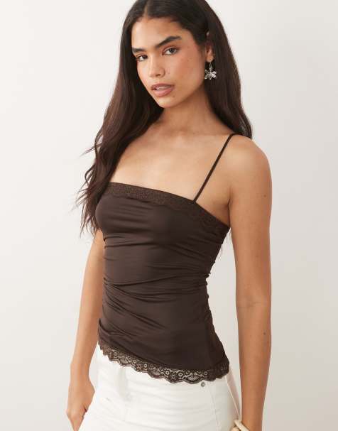 Mango – Camisole-Oberteil in Schokobraun mit eckigem Ausschnitt und Spitzenborte - view 1