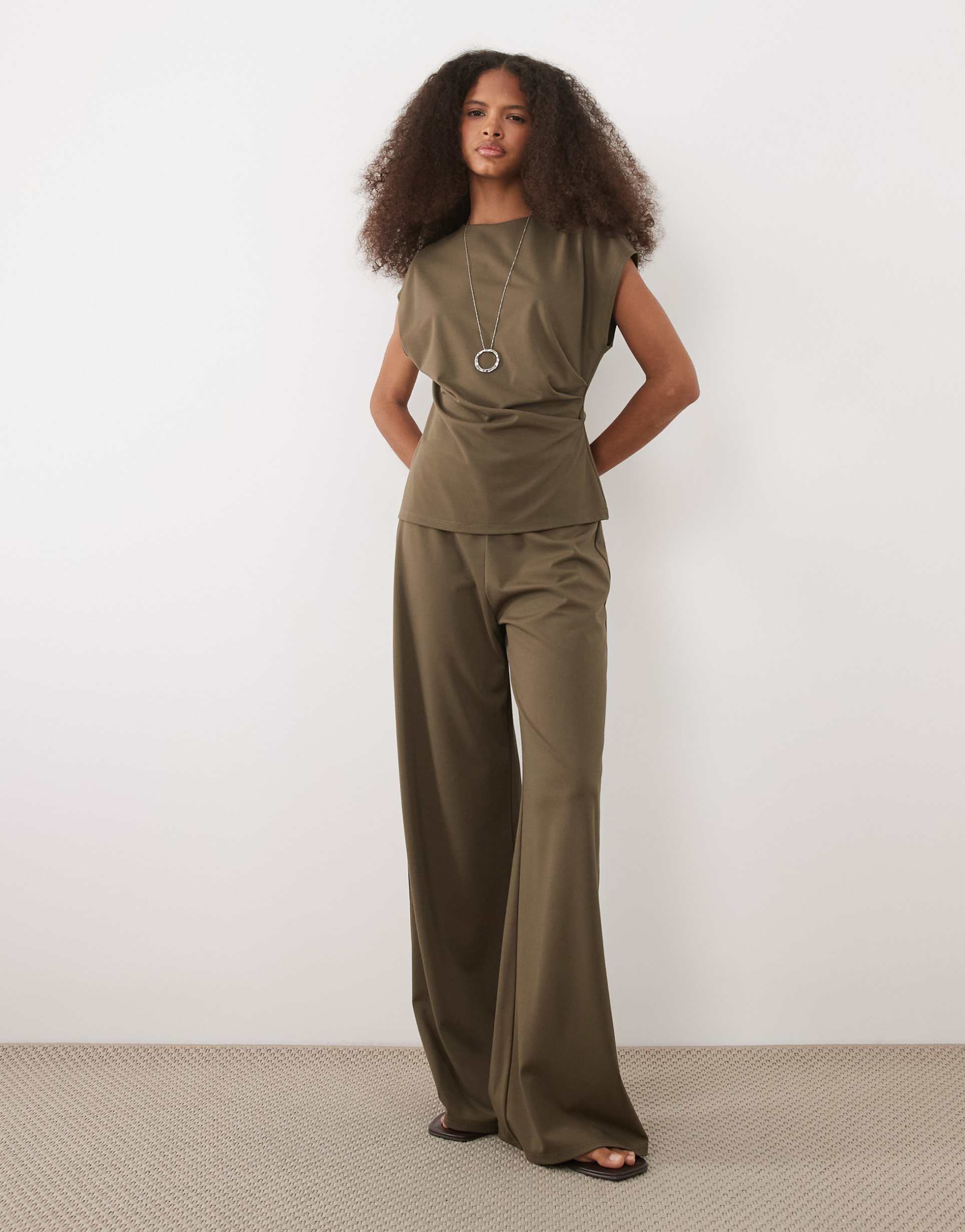 mango candelo straight pants in khaki - part of a set