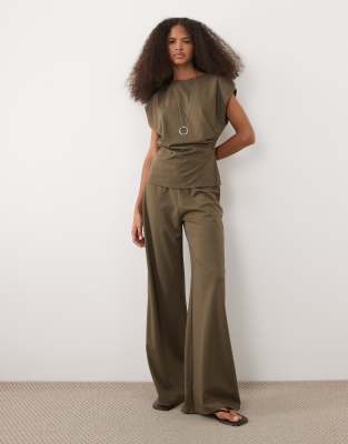 Mango - Candelo - Tailliertes Oberteil in Khaki mit Kappärmeln, Kombiteil-Grün