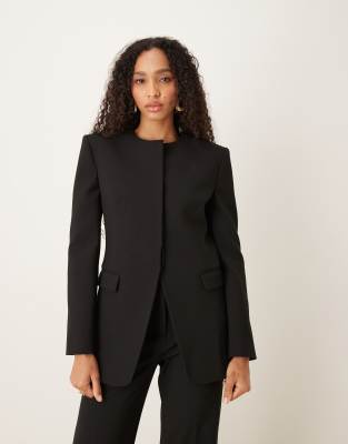 Mango - Capsule - Eleganter, kragenloser Blazer in Schwarz mit stark betonter Schulterpartie, Kombiteil