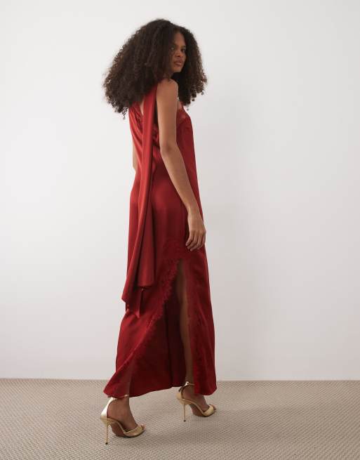 Mango - Capsule - Satijnen maxi jurk met blote schouder en kanten detail in rood, 4 van 4
