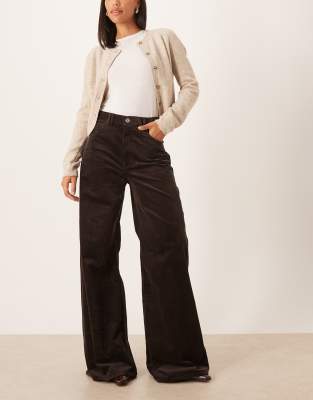 Mango - Carmenp - Jeans aus 100% Baumwolle in Schokobraun mit weitem Bein-Brown
