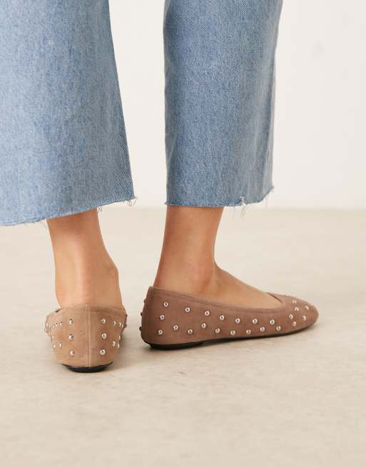 Mango - Chaussures plates en daim cloutées - Caramel, 4 de 4