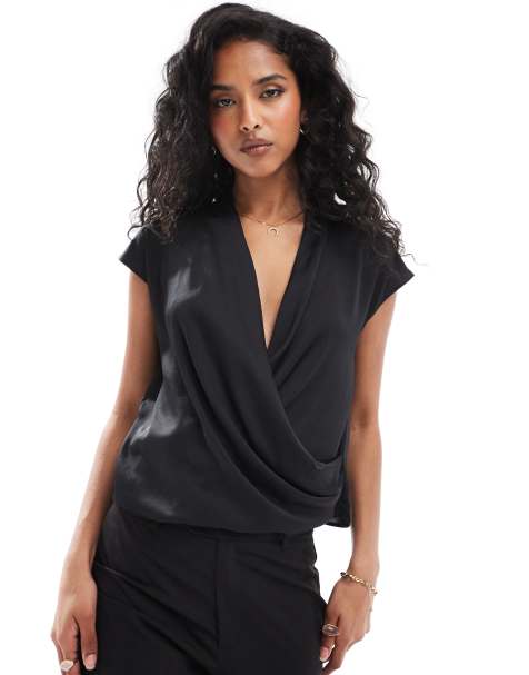 Mango - Chemise cache-cœur sans manches en satin - Noir - view 1