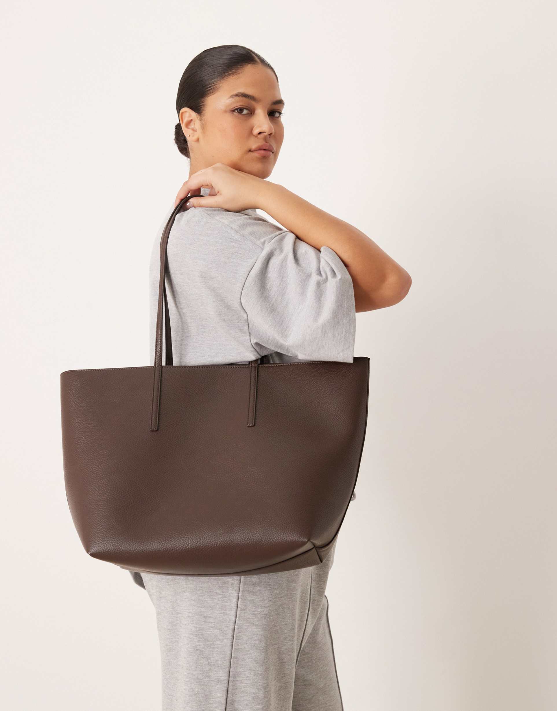 mango classic faux leather tote bag in brown