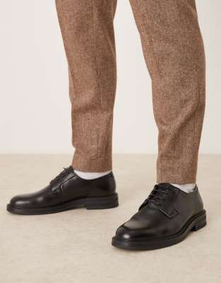 classic leather brogues in black