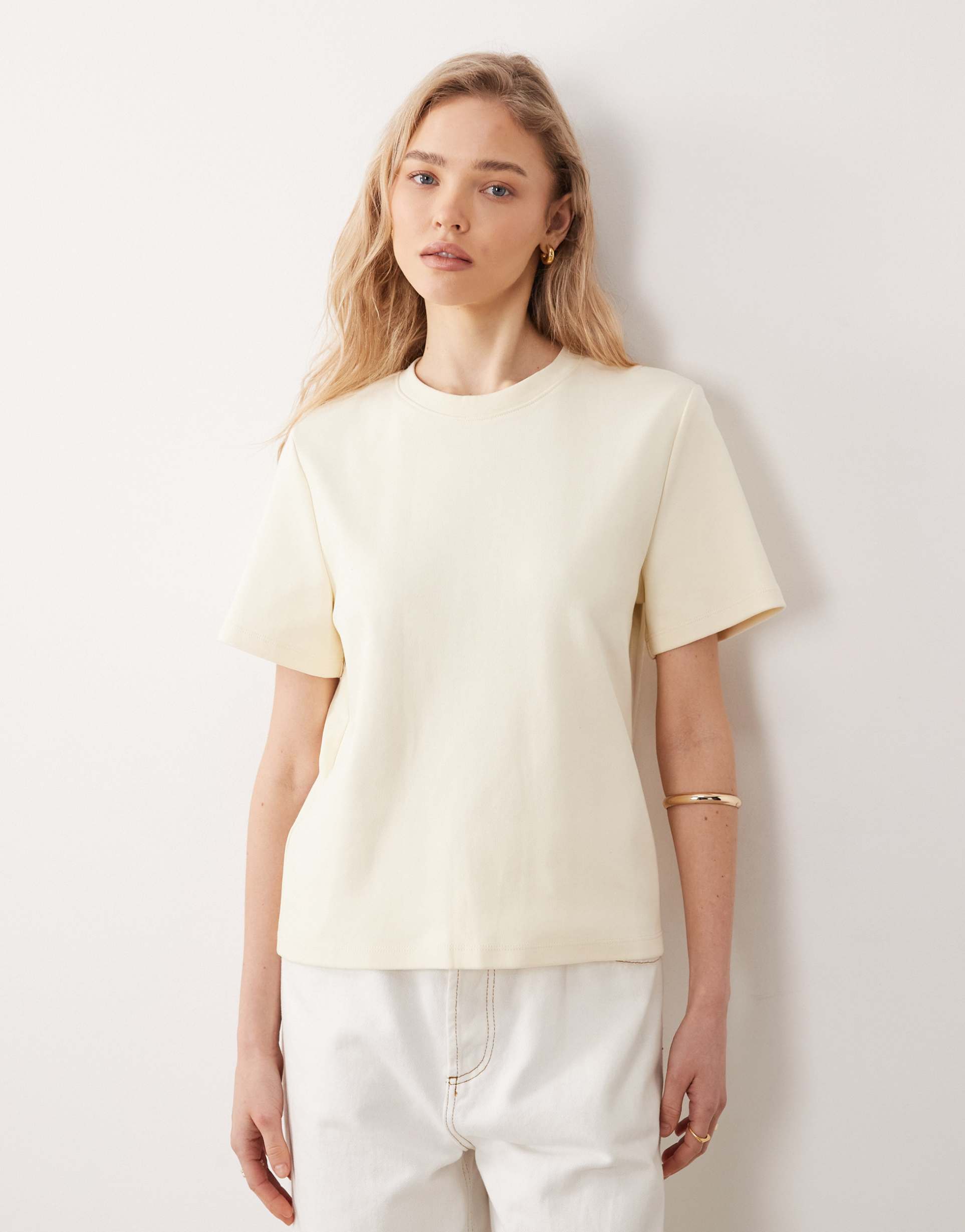 mango classic t-shirt in butter yellow