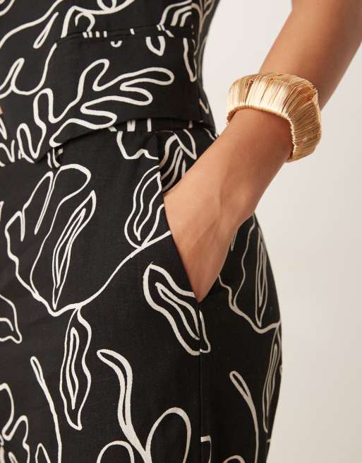 Mango co-ord linen mix mono sketch print trouser in black, 2 of 5