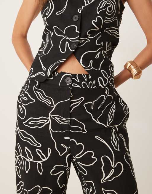Mango co-ord linen mix mono sketch print trouser in black, 4 of 5