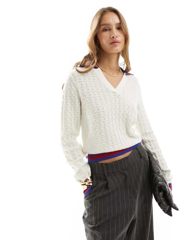 Mango - collegiate style v neck jumper in off white